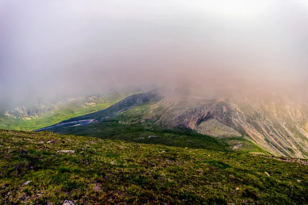 Landscape with the spectacular Parang  mountains in Romania — Stock Photo, Image