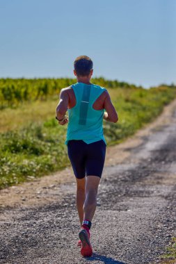 26 Eylül 2021: Romanya, Marcea, yarışma versiyonu no. Bir. Yerel bir spor, 12 km 'lik bir yarış. yarışmadan resimler.