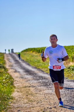 26 Eylül 2021: Romanya, Marcea, yarışma versiyonu no. Bir. Yerel bir spor, 12 km 'lik bir yarış. yarışmadan resimler.