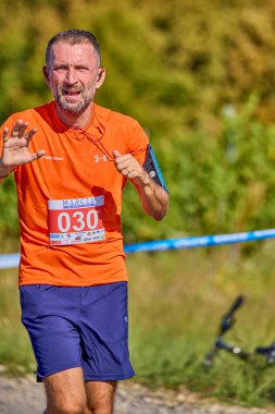 26 Eylül 2021: Romanya, Marcea, yarışma versiyonu no. Bir. Yerel bir spor, 12 km 'lik bir yarış. yarışmadan resimler.