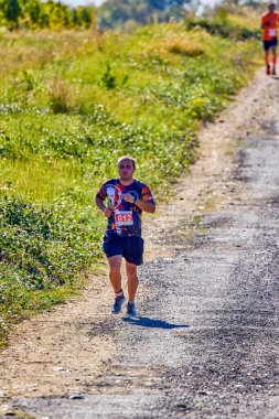 26 Eylül 2021: Romanya, Marcea, yarışma versiyonu no. Bir. Yerel bir spor, 12 km 'lik bir yarış. yarışmadan resimler.