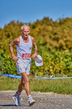 26 Eylül 2021: Romanya, Marcea, yarışma versiyonu no. Bir. Yerel bir spor, 12 km 'lik bir yarış. yarışmadan resimler.