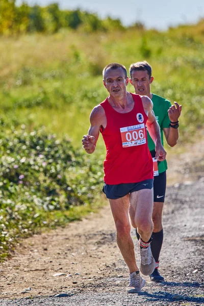 26 Eylül 2021: Romanya, Marcea, yarışma versiyonu no. Bir. Yerel bir spor, 12 km 'lik bir yarış. yarışmadan resimler.
