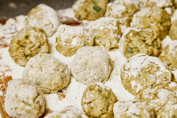 Meatballs Ready Cooked Wood Chipper — Stock Photo, Image