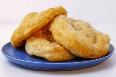 Şekerli basit çörekler, geleneksel Romence