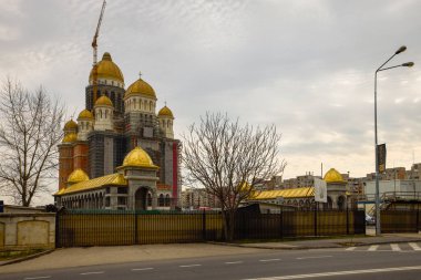 Bükreş Romanya, 14 Şubat 2022, Ulus Kurtuluşu Katedrali, Romanya 'nın en büyük kilisesi ve dünyanın en büyük Ortodoks kiliselerinden biridir..