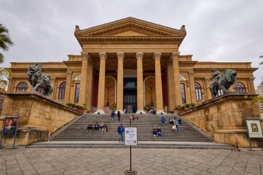 Palermo, Sicilya İtalya Mart-19-2022. Kentin turistik merkezli görüntüleri.