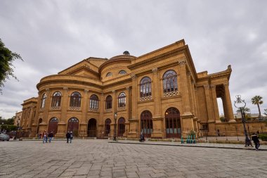 Palermo, Sicilya İtalya Mart-19-2022. Kentin turistik merkezli görüntüleri.