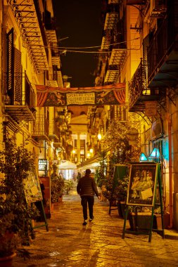 Palermo, Sicilya İtalya Mart-19-2022. Kentin turistik merkezli görüntüleri.