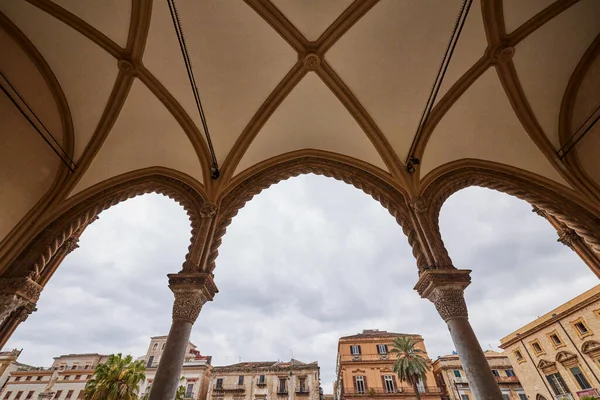 Palermo, Sicilya İtalya Mart-19-2022. Kentin turistik merkezli görüntüleri.