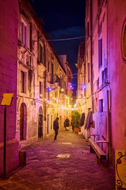 Siracusa, Ortigia-İtalya Mart-21-2022. Kentin turistik merkezli görüntüleri.