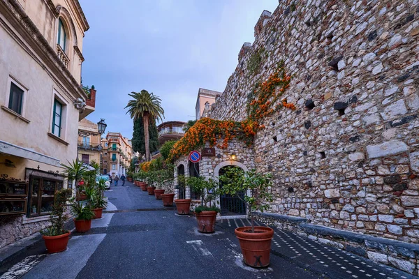 Taormina Сицилія Італія Березня 2022 Зображення Вулиць Таорміна Туристичні Пам — стокове фото