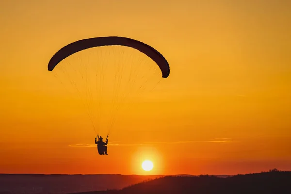 Valeni Arges Romania April 2022 Evening Training Some Skydiving Enthusiasts — Stock Photo, Image