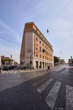 Roma İtalya 28 Mart 2022: Roma 'da bir bahar günü binalar ve mimari ile görüntüler, ünlü manzaralar.