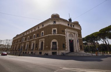 Roma İtalya 28 Mart 2022: Roma 'da bir bahar günü binalar ve mimari ile görüntüler, ünlü manzaralar.