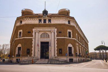 Roma İtalya 28 Mart 2022: Roma 'da bir bahar günü binalar ve mimari ile görüntüler, ünlü manzaralar.