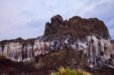 Etna volkanı, Sicilya İtalya 'dan volkanik kayalarla kaplı bir manzara.