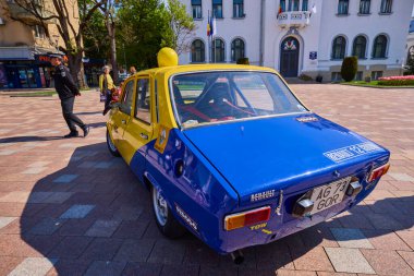 Pitesti, Romanya 1-2022. Eski arabalı sergiden resimler.