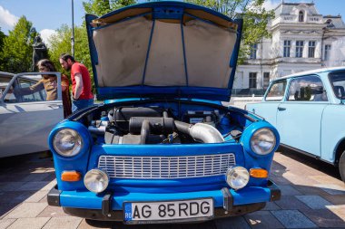 Pitesti, Romanya 1-2022. Eski arabalı sergiden resimler.