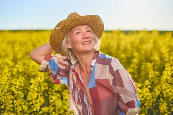 Portrait Middle Aged Woman Rapeseed Chain — 图库照片