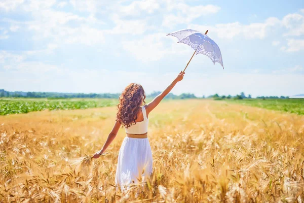 Beautiful Woman Sunny Day Umbrella Field — Stock Photo, Image