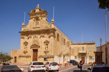Gozo Adası, Malta 7 Temmuz 2022. Malta 'nın Gozo adasındaki çeşitli turistik yerlerin görüntüleri.