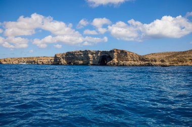 Comino, Malta 11 Temmuz 2022. Ünlü Mavi Göl 'ün görüntüleri. Malta.