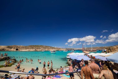 Comino, Malta 11 Temmuz 2022. Ünlü Mavi Göl 'ün görüntüleri. Malta.