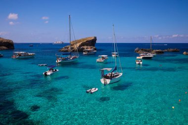 Comino, Malta 11 Temmuz 2022. Ünlü Mavi Göl 'ün görüntüleri. Malta.