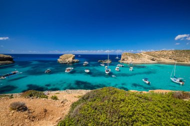 Comino, Malta 11 Temmuz 2022. Ünlü Mavi Göl 'ün görüntüleri. Malta.