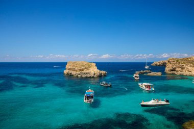 Comino, Malta 11 Temmuz 2022. Ünlü Mavi Göl 'ün görüntüleri. Malta.