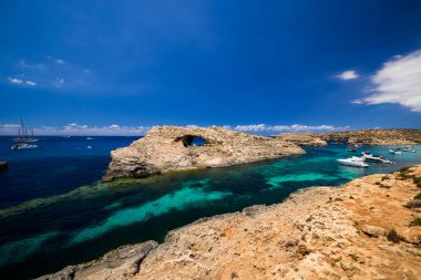 Comino, Malta 11 Temmuz 2022. Ünlü Mavi Göl 'ün görüntüleri. Malta.