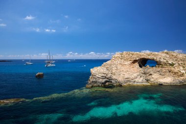 Comino, Malta 11 Temmuz 2022. Ünlü Mavi Göl 'ün görüntüleri. Malta.