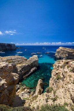 Comino, Malta 11 Temmuz 2022. Ünlü Mavi Göl 'ün görüntüleri. Malta.