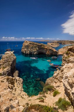 Comino, Malta 11 Temmuz 2022. Ünlü Mavi Göl 'ün görüntüleri. Malta.
