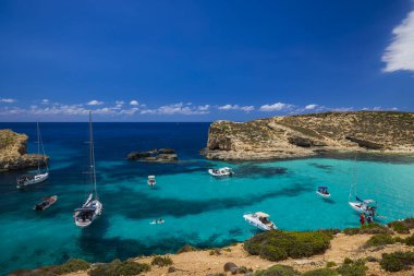 Comino, Malta 11 Temmuz 2022. Ünlü Mavi Göl 'ün görüntüleri. Malta.