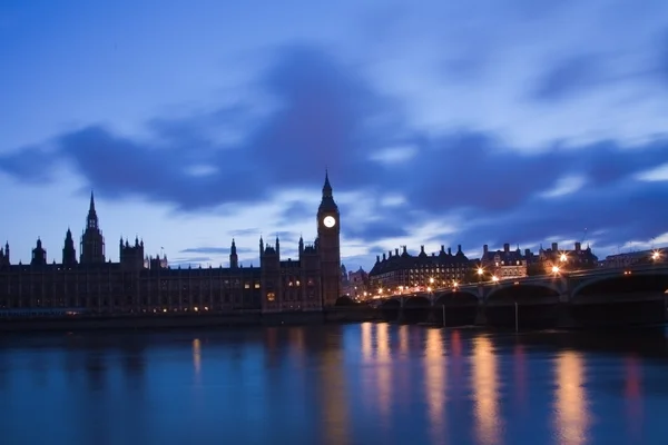 Kivilágítatlan ház-ból Parlament, London, Egyesült Királyság — Stock Fotó