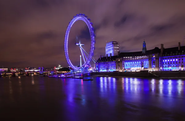 Колесо огляду London Eye спостереження вночі — стокове фото