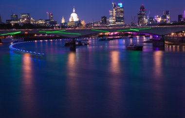 Londra, thames St pauls ve Londra üzerinden görünüm