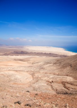 Kuzey fuerteventura, kuzeye görünümünden montana roja (kırmızı mounta