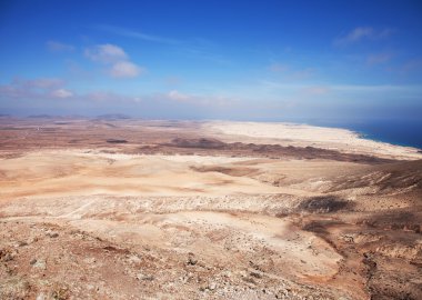 Kuzey fuerteventura, kuzeye görünümünden montana roja (kırmızı mounta