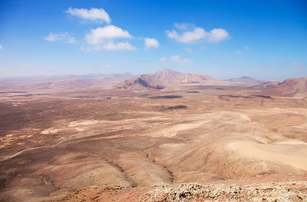 Noordelijke fuerteventura, weergave west van montana roja (rode spoortraject — Stockfoto