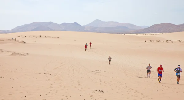 CORRALEJO - NOVEMBRE 03: Partecipanti alle dune di Fo — Foto Stock