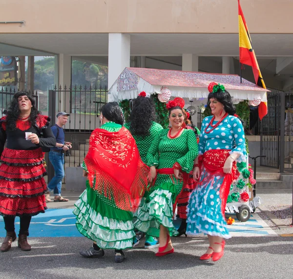 Пуерто-де-ла-Крус, Іспанія - 16 лютого: учасники підготувати і — стокове фото