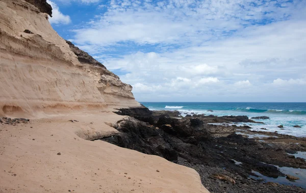 Erodovaná západního pobřeží fuerteventura — Stock fotografie