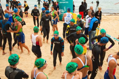 Corralejo - Nisan 07: Katılımcıların bir araya başlamadan önce
