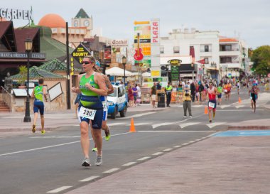 Corralejo - Nisan 07: Katılımcılar ra çalışan kısmında