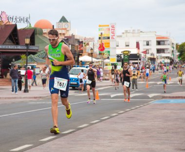 Corralejo - Nisan 07: Katılımcılar ra çalışan kısmında