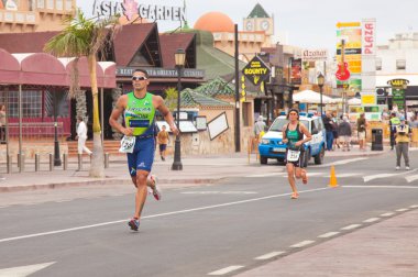 Corralejo - Nisan 07: Katılımcılar ra çalışan kısmında