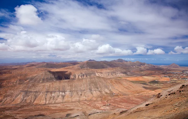 Vnitrozemí severní části ostrova fuerteventura, pohled od montana de ecanfraga — Stock fotografie